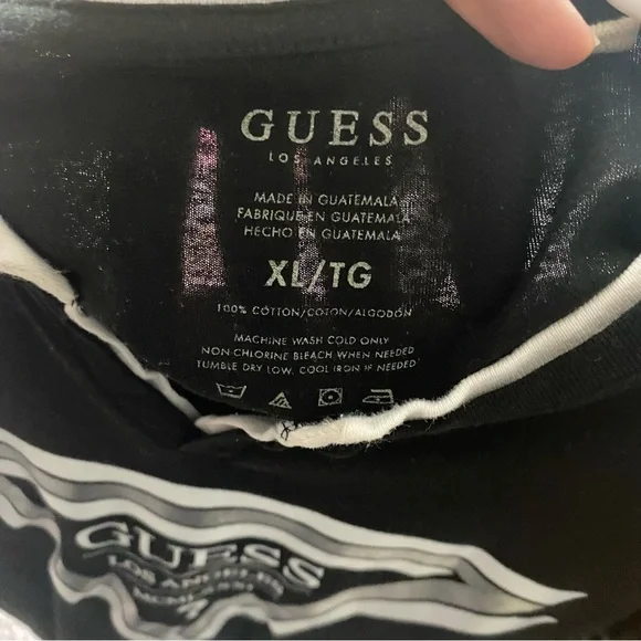 Guess Black Short Sleeve Tee with‎ Geometric Logo NWOT - Picture 6 of 6